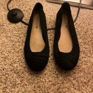 American Eagle Outfitters Black Minimalist Flats